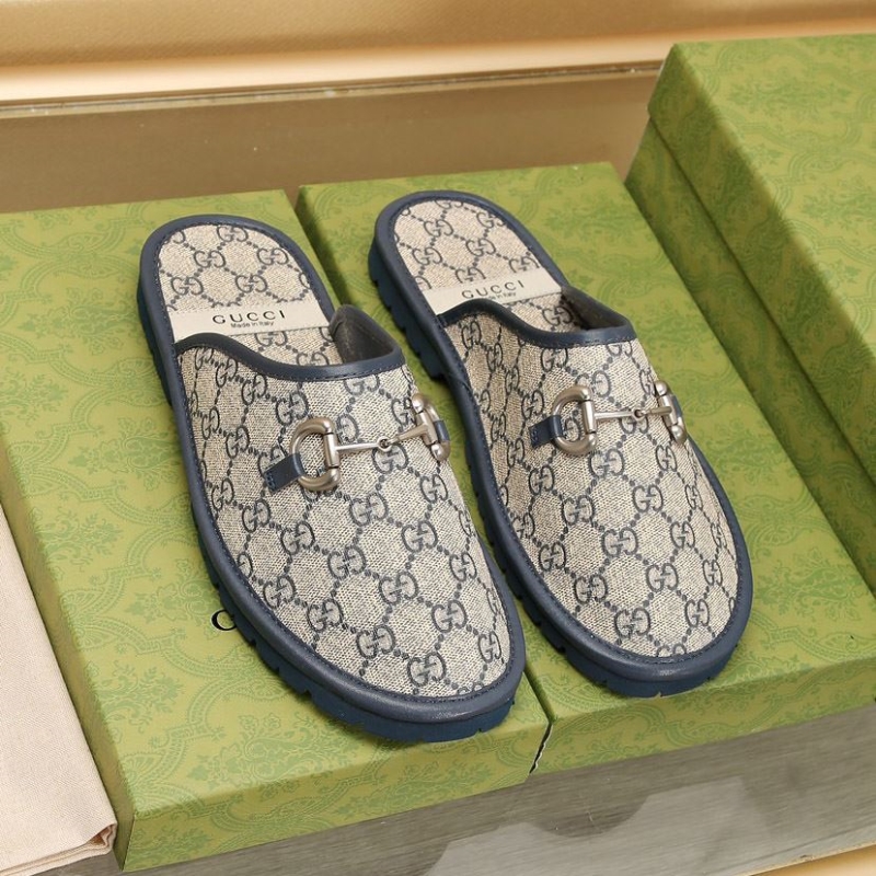 G*u*i slippers